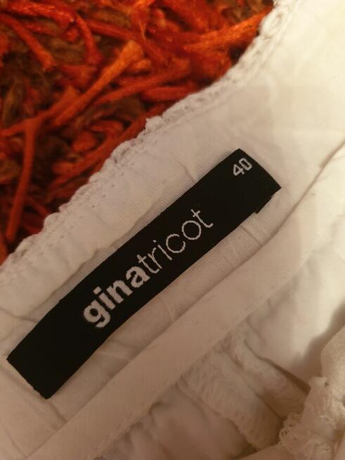 Białe koronkowe spodenki M / L