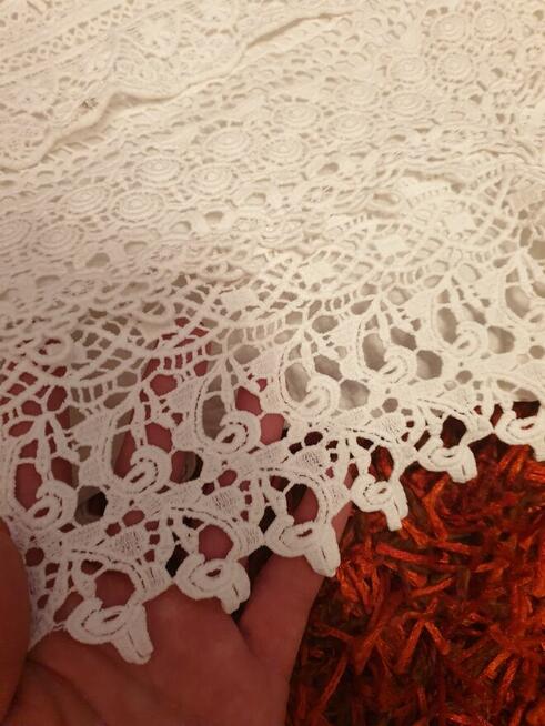 Białe koronkowe spodenki M / L