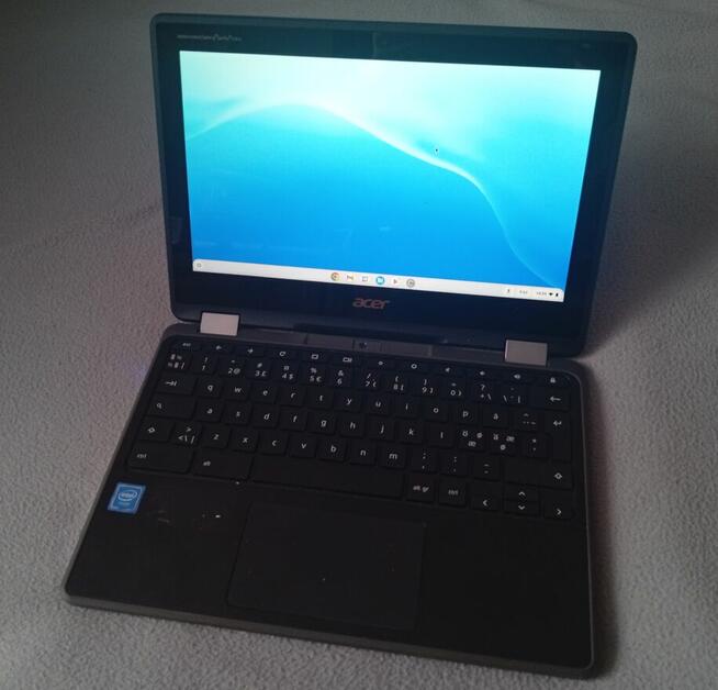 Laptop Acer czarny