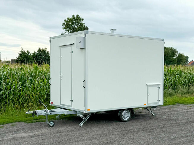 Przyczepa gastronomiczna handlowa 3.5 m z wyposażeniem nowa