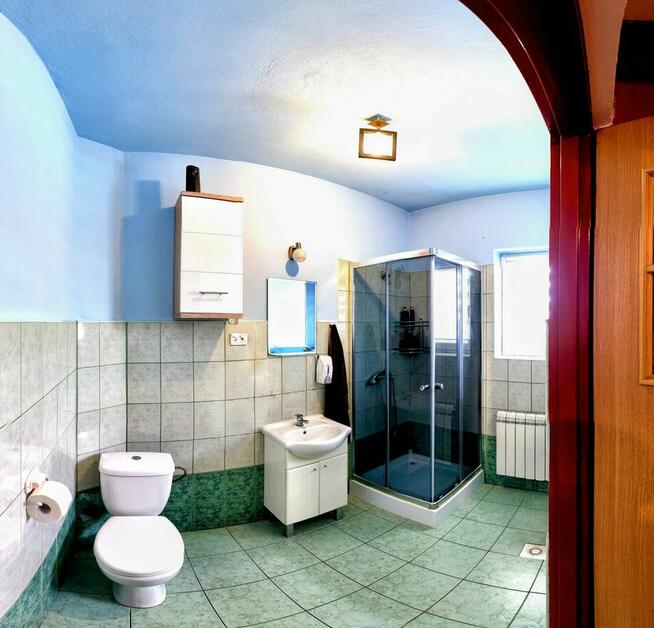 Dom z 2010 r. – Nowoczesna technologia, gotowy do wejścia