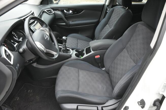 Nissan Qashqai 1.6T 160KM LED Kamera 360 Navi Panorama Asystenci Czujniki