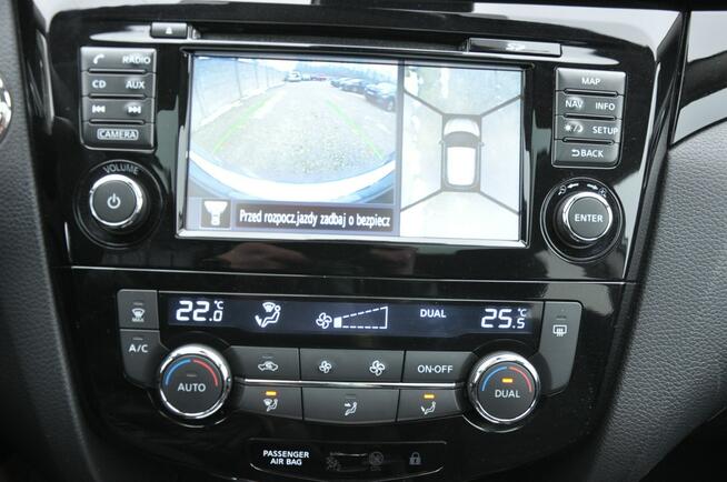 Nissan Qashqai 1.6T 160KM LED Kamera 360 Navi Panorama Asystenci Czujniki