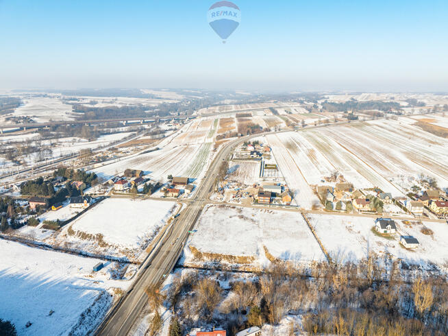 Działka usługowa z wz przy S7