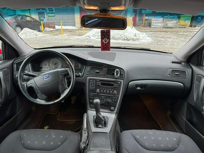 Volvo V70 z niezawodnym silnikiem 2,4D 163KM