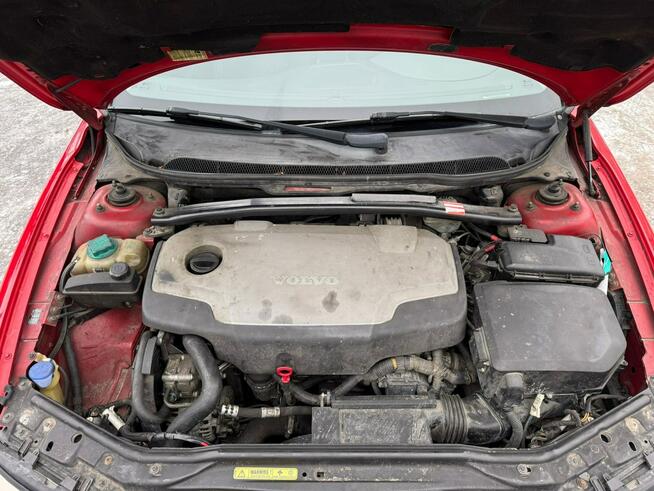 Volvo V70 z niezawodnym silnikiem 2,4D 163KM