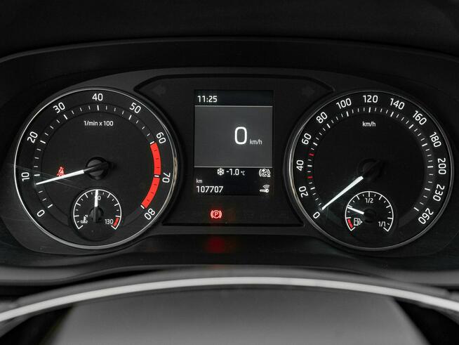 Škoda Octavia 1.5 TSI Ambition Cz.park Podgrz.f K.cofania LED Salon PL VAT 23%