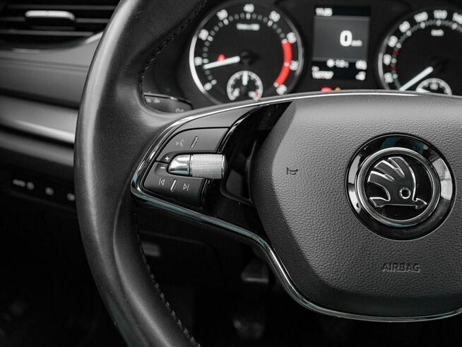 Škoda Octavia 1.5 TSI Ambition Cz.park Podgrz.f K.cofania LED Salon PL VAT 23%