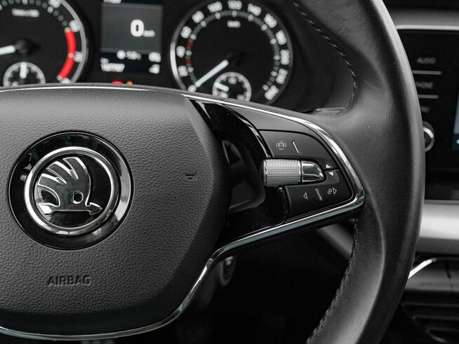 Škoda Octavia 1.5 TSI Ambition Cz.park Podgrz.f K.cofania LED Salon PL VAT 23%