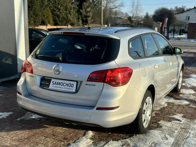 Opel Astra Gwarancja, Klimatyzacja, 1.4 Benzyna, Drugie koła
