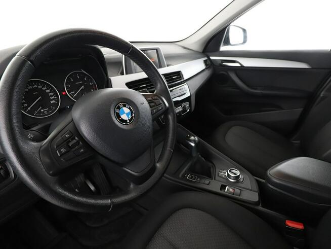 BMW X1 2.0D Automat Advantage Navi Tempomat Grzane Fotele El.Klapa 2xPDC LED