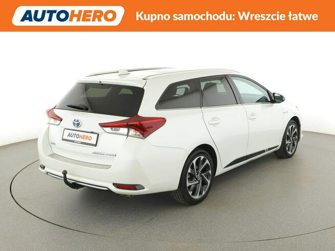 Toyota Auris lift navi kamera panorama hak tempomat