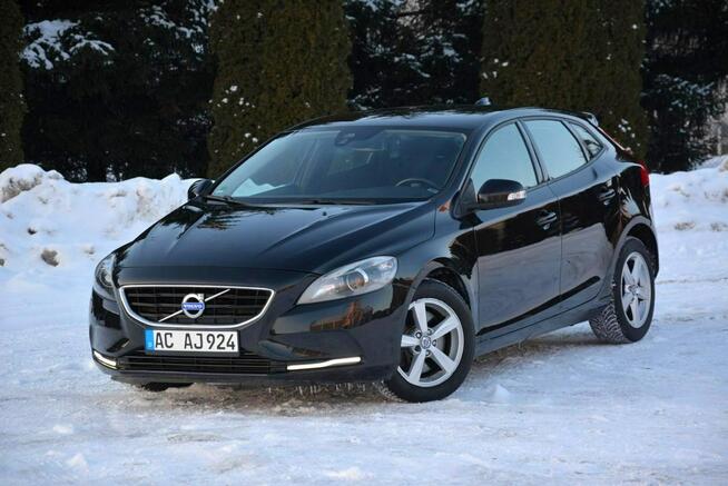 Volvo V40 Xenon Ledy Virtual Zegary Parktronik ASO Alu16 Nowe Opony
