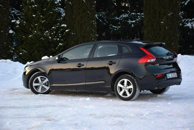 Volvo V40 Xenon Ledy Virtual Zegary Parktronik ASO Alu16 Nowe Opony