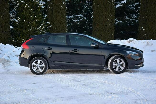 Volvo V40 Xenon Ledy Virtual Zegary Parktronik ASO Alu16 Nowe Opony