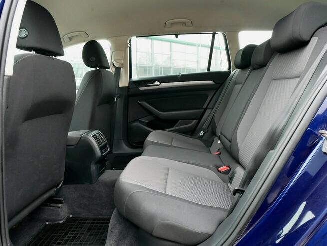 Volkswagen Passat 2.0TDI 150KM Eu6 Kombi Hak -Krajowy -Full LED -Navi -VAT 23% Brutto