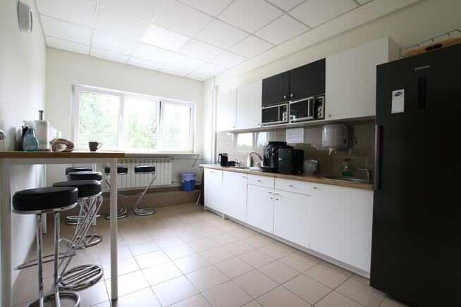 Zespół budynków produkcyjno-magazynowych, 5544m2,