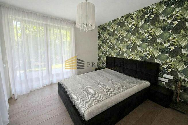 Przestronny Apartament z ogrodem i tarasem