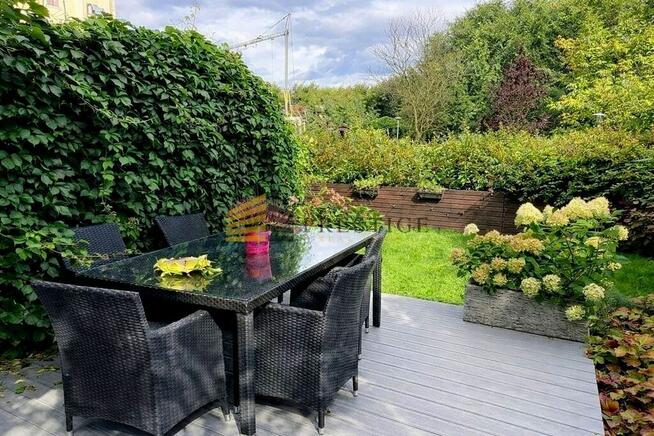 Przestronny Apartament z ogrodem i tarasem