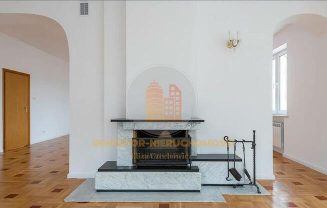 Dom Warszawa Wilanów, Wilanów Niski, Biedronki