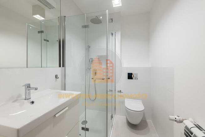 Dom Warszawa Wilanów, Wilanów Niski, Biedronki