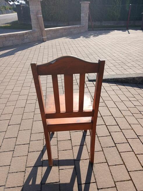 Krzesła drewniane