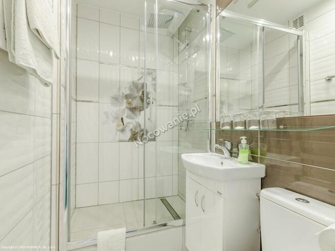 Mikołajki, Willa Cyklada położ. ok. 200 m od jeziora