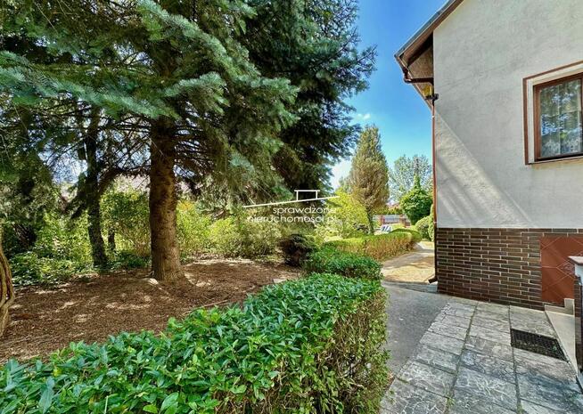 DOM w POWSINIE, Wilanów, Na Biuro, Pensjonat, Siedzibę Firmy