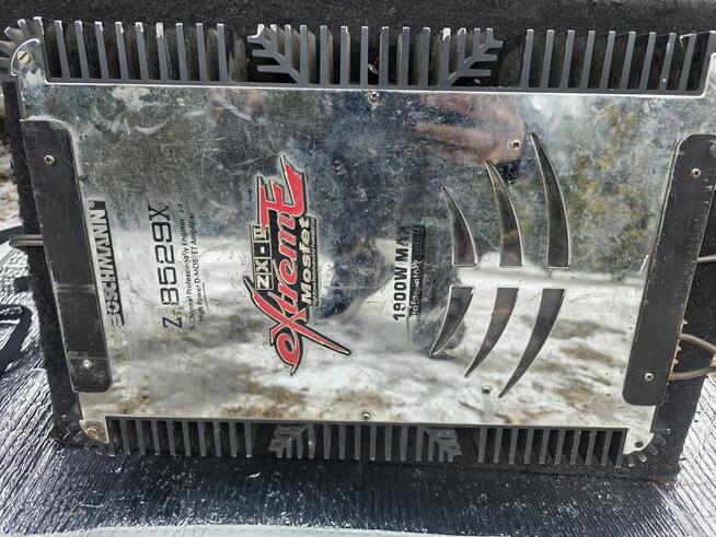 Subwoofer Hifonics Zeus + wzmacniacz Boshmann