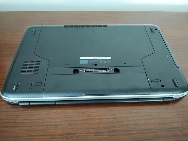 Laptop Dell 15.6 cala Windows 11 Office 2024