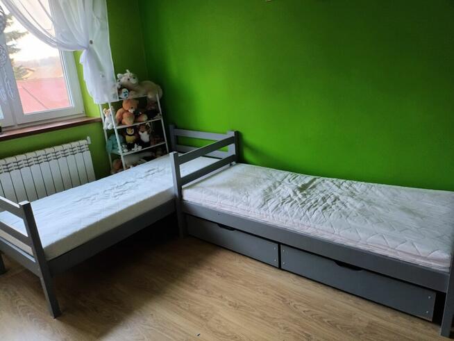 Sprzedam łóżko piętrowe.