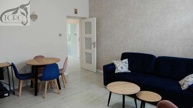 PRZESTRONNE 2-POKOJOWE MIESZKANIE CZĘSTOCHOWA GNASZYN