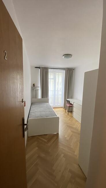 Przestronne 3 pokoje w ścisłym Centrum (Krucza/Żurawia)