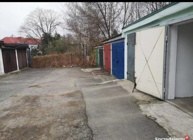 Garaż-magazyn w Bielsku-Białej do wynajęcia.