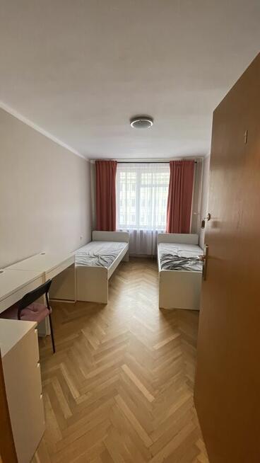 Przestronne 3 pokoje w ścisłym Centrum (Krucza/Żurawia)