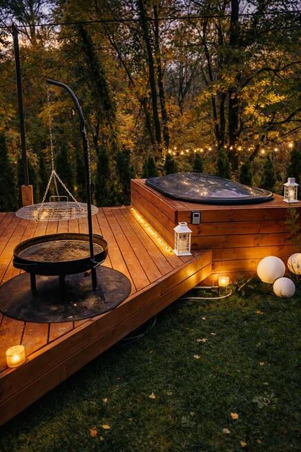 Domki nad Wisłą z prywatną balią i tarasem – 2h od Warszawy