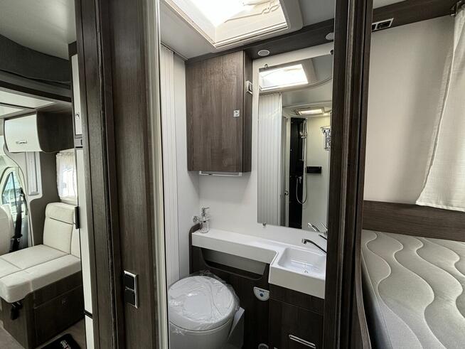 Wygodny kamper 4 osoby Benimar Tessoro 468 | Premium