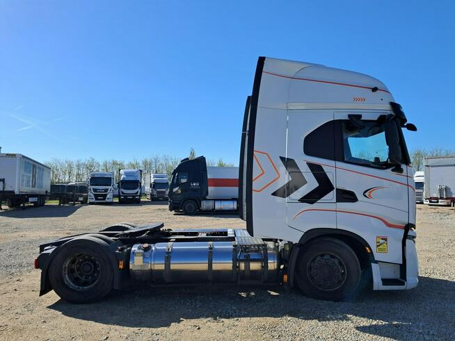 Iveco AS440ST/P