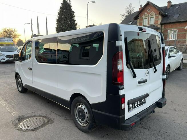 Opel Vivaro dla Niepełnosprawnych inwalida Rampa Model 2019