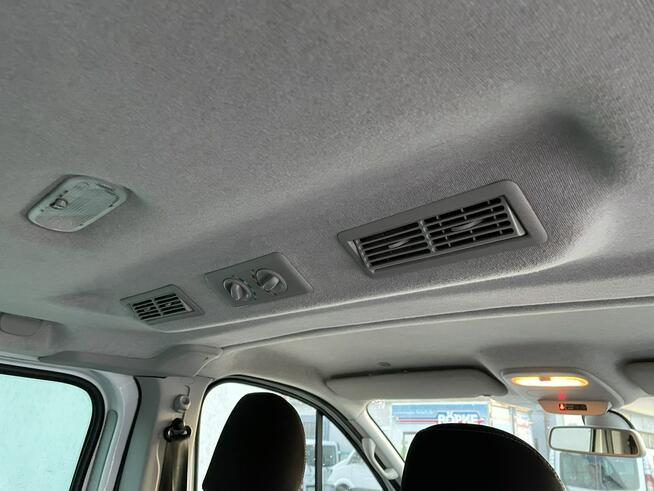 Opel Vivaro dla Niepełnosprawnych inwalida Rampa Model 2019