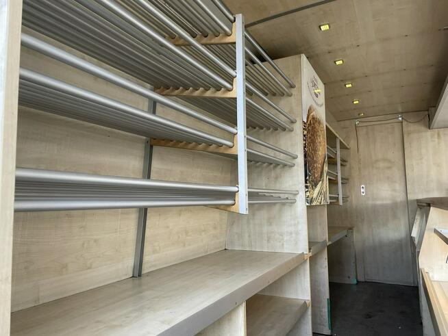Sprinter Autosklep pieczywa Sklep Gastronomiczny Food Truck Foodtruck