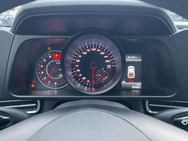 Hyundai Elantra 1.6l LED Kamera Podgrzewanie Klimatronik