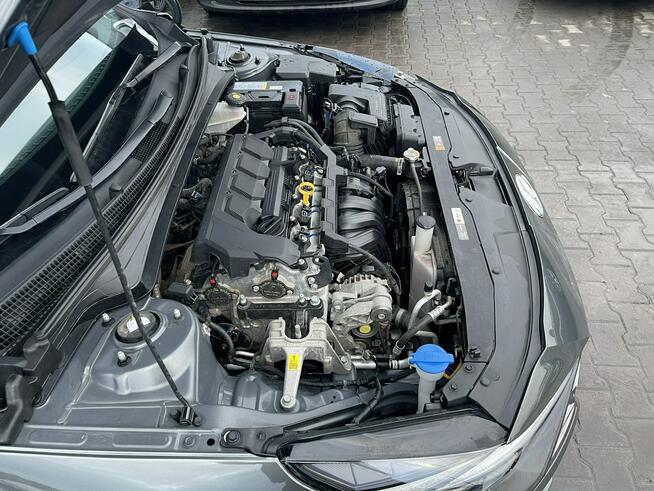 Hyundai Elantra 1.6l LED Kamera Podgrzewanie Klimatronik