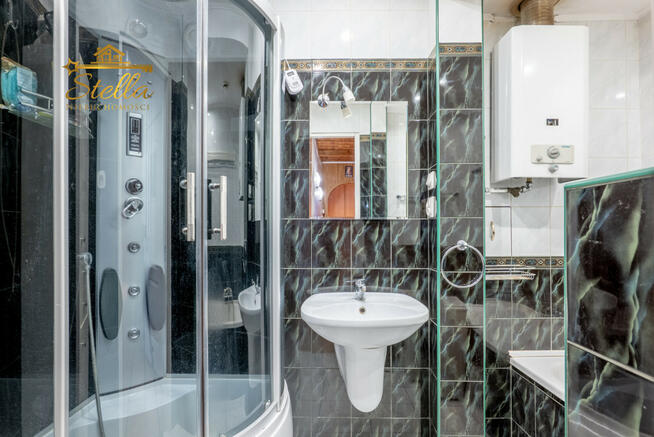 Dom Gdynia Cisowa, Sienna