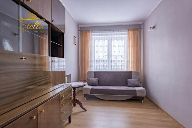 Dom Gdynia Cisowa, Sienna