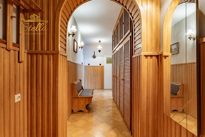 Dom Gdynia Cisowa, Sienna