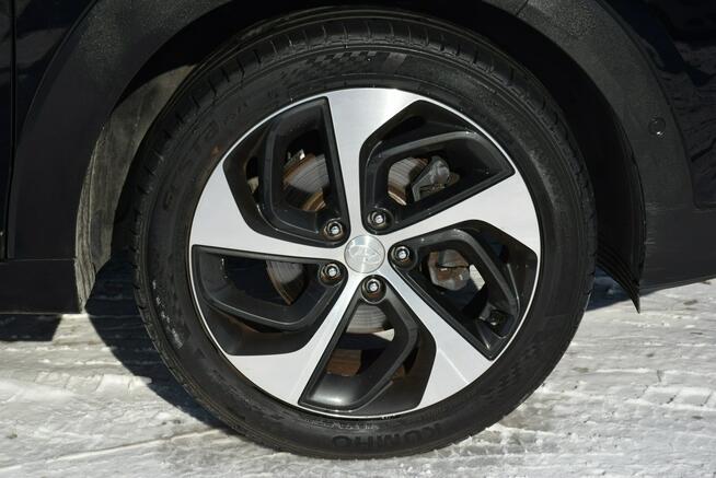 Hyundai Tucson 1.7CRDI Automat/ Navi/ Kamera/ 2KPL KÓŁ/ Grzane Fotele/ Sprowadzony