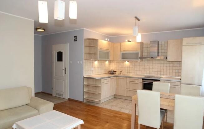 Komfortowe_2 pokoje przy Złotnickiej