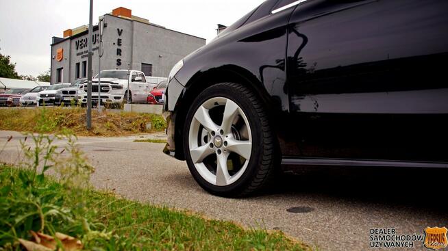 Mercedes B 250 2.0 211KM 4Matic Aut. Skóra Panorama Kamera El. fotele Bi xenon + LED