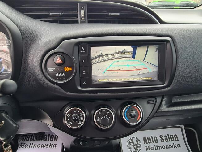 Toyota Yaris Y20 64 Tys.Km Serwis Kamera Klimatyzacja Tempomat Halogeny Komputer